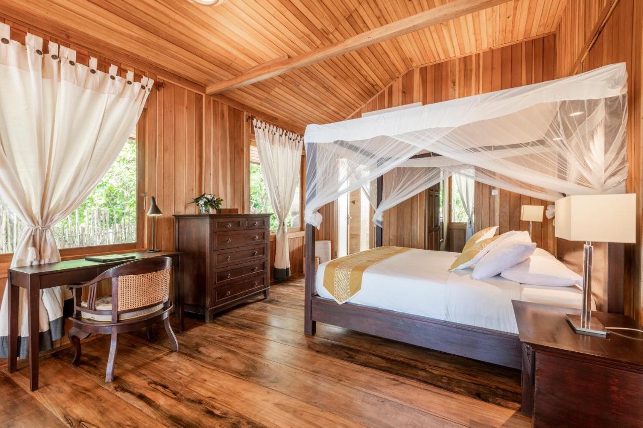 Siladen Resort & Spa Bunaken Eksteriør billede
